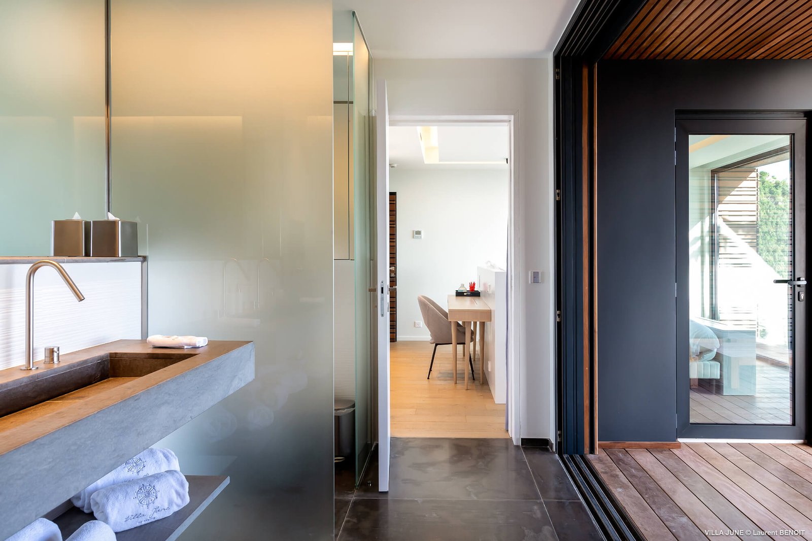 BATH4-1-1