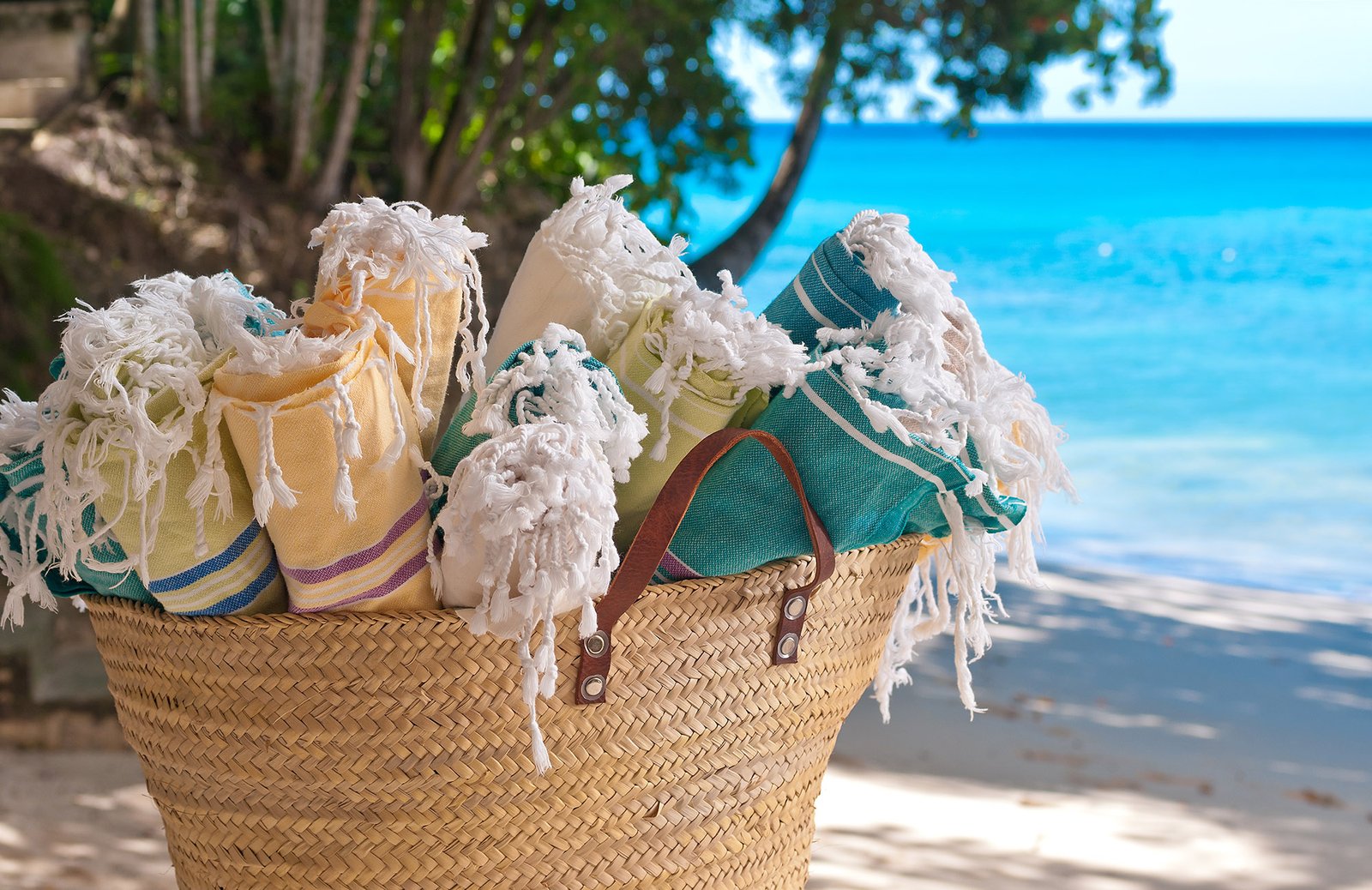 CRYSTAL-SPRINGS-DEC-2015-BEACH-TOWELS-IN-BASKET-DETAIL