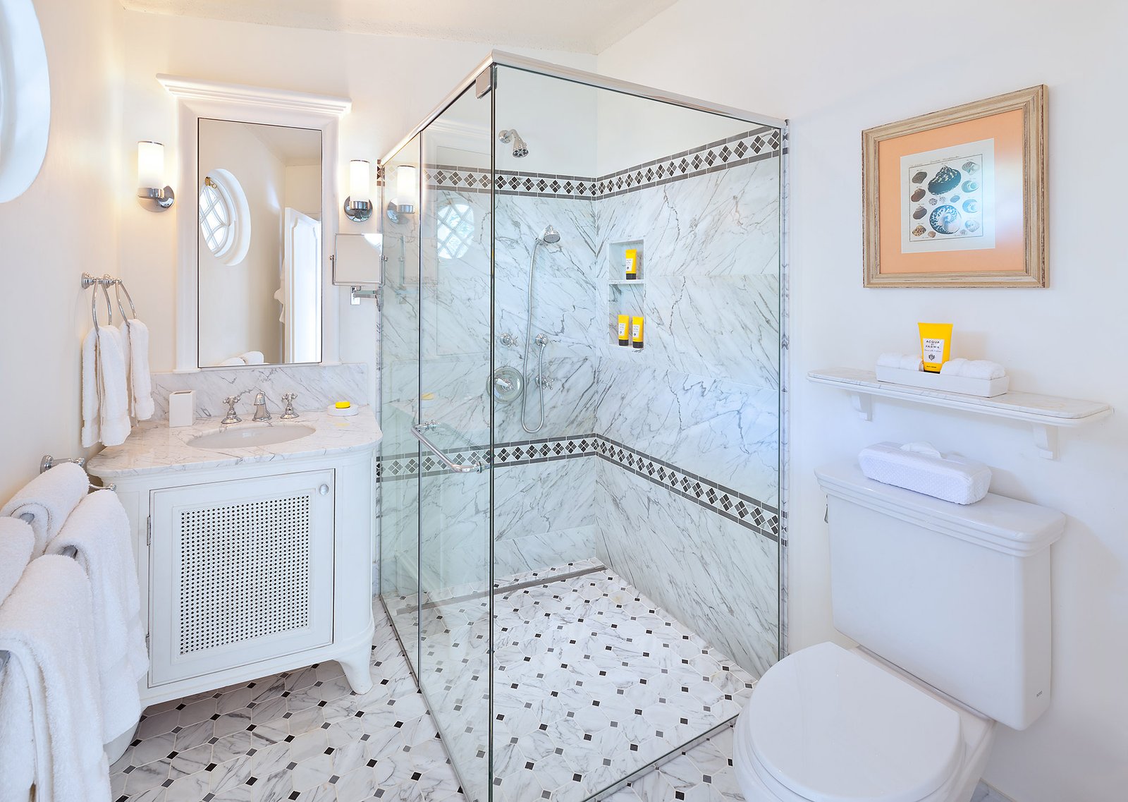 CRYSTAL-SPRINGS-JAN-2015-BATH-5-ANNEX-MONKEY