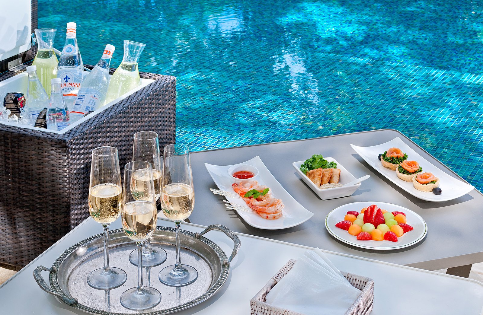 CRYSTAL-SPRINGS-JAN-2016-POOLSIDE-PICNIC