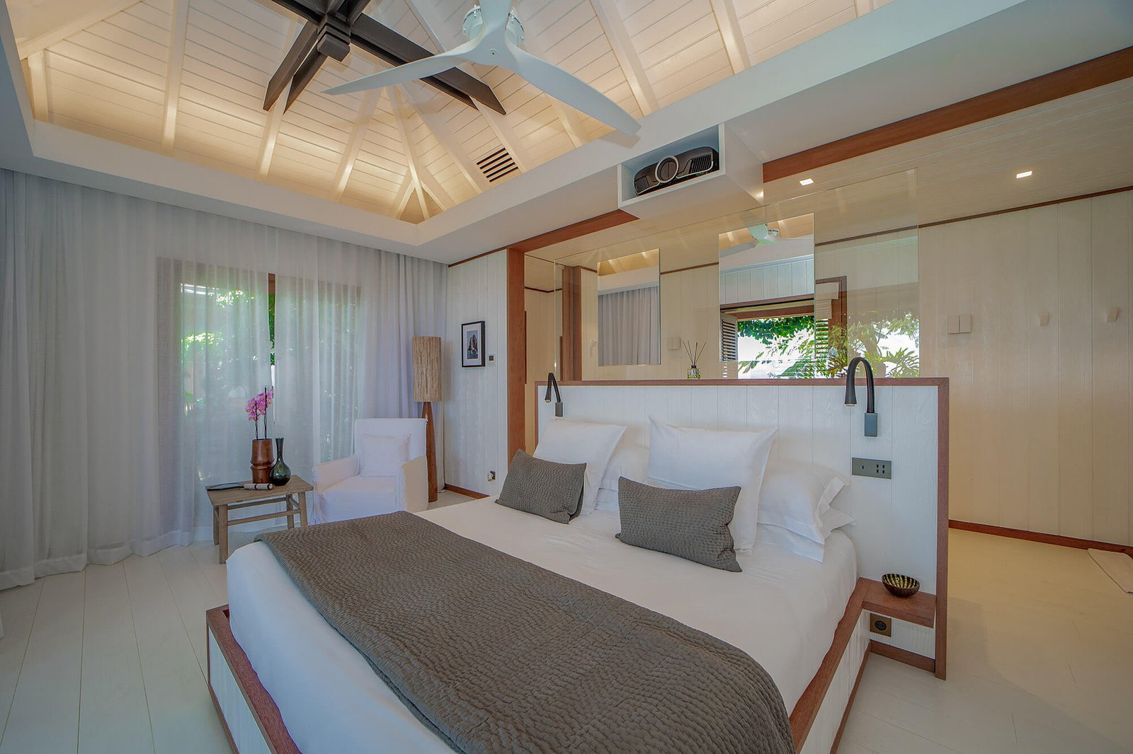 st-barth-villa-rental-VILLA-AURA-STBARTS-MYVILLAINSTBARTH-BEDROOM4_3