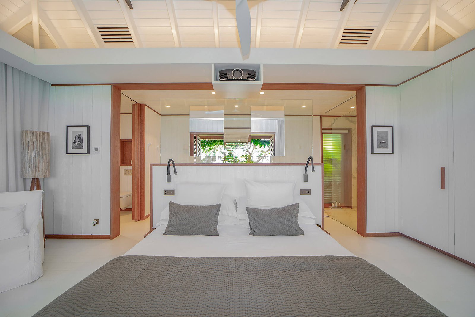 st-barth-villa-rental-VILLA-AURA-STBARTS-MYVILLAINSTBARTH-BEDROOM4_4