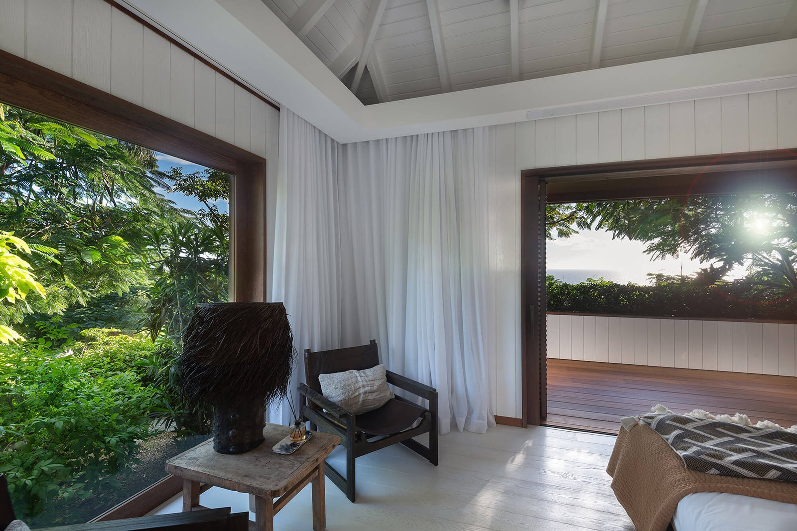 st-barth-villa-rental-VILLA-AURA-STBARTS-MYVILLAINSTBARTH-BEDROOM5_4