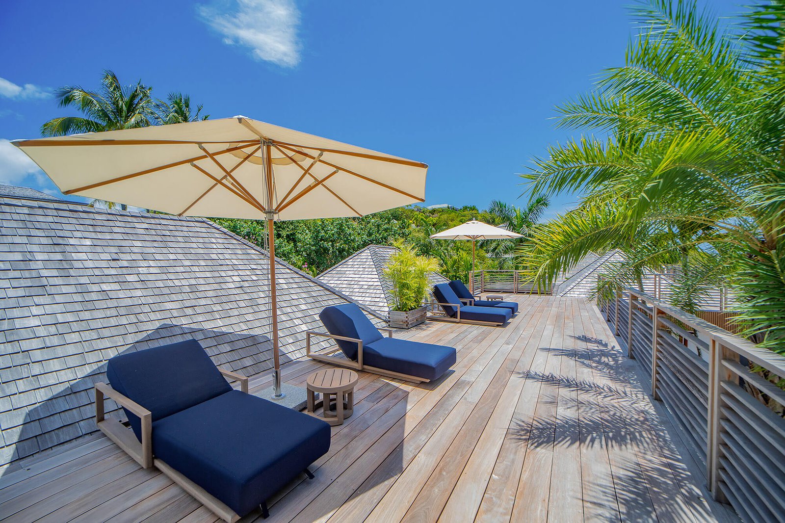st-barth-villa-rental-VILLA-AURA-STBARTS-MYVILLAINSTBARTH-ROOFTOP-LOUNGE-AREA_17