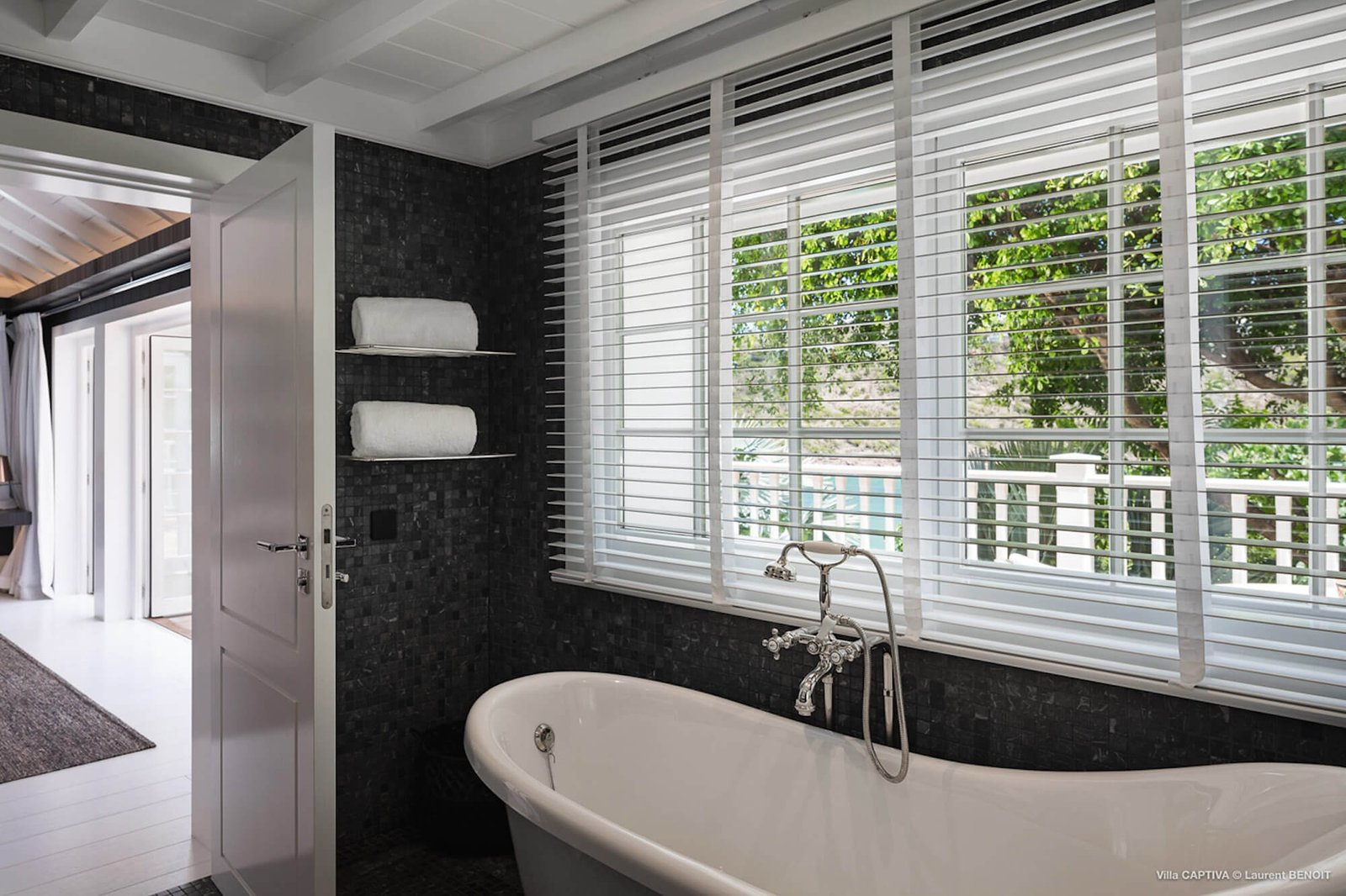 st-barth-villa-rental-VILLA-CAPTIVA-STBARTS-MYVILLAINSTBARTH-BEDROOM1_7