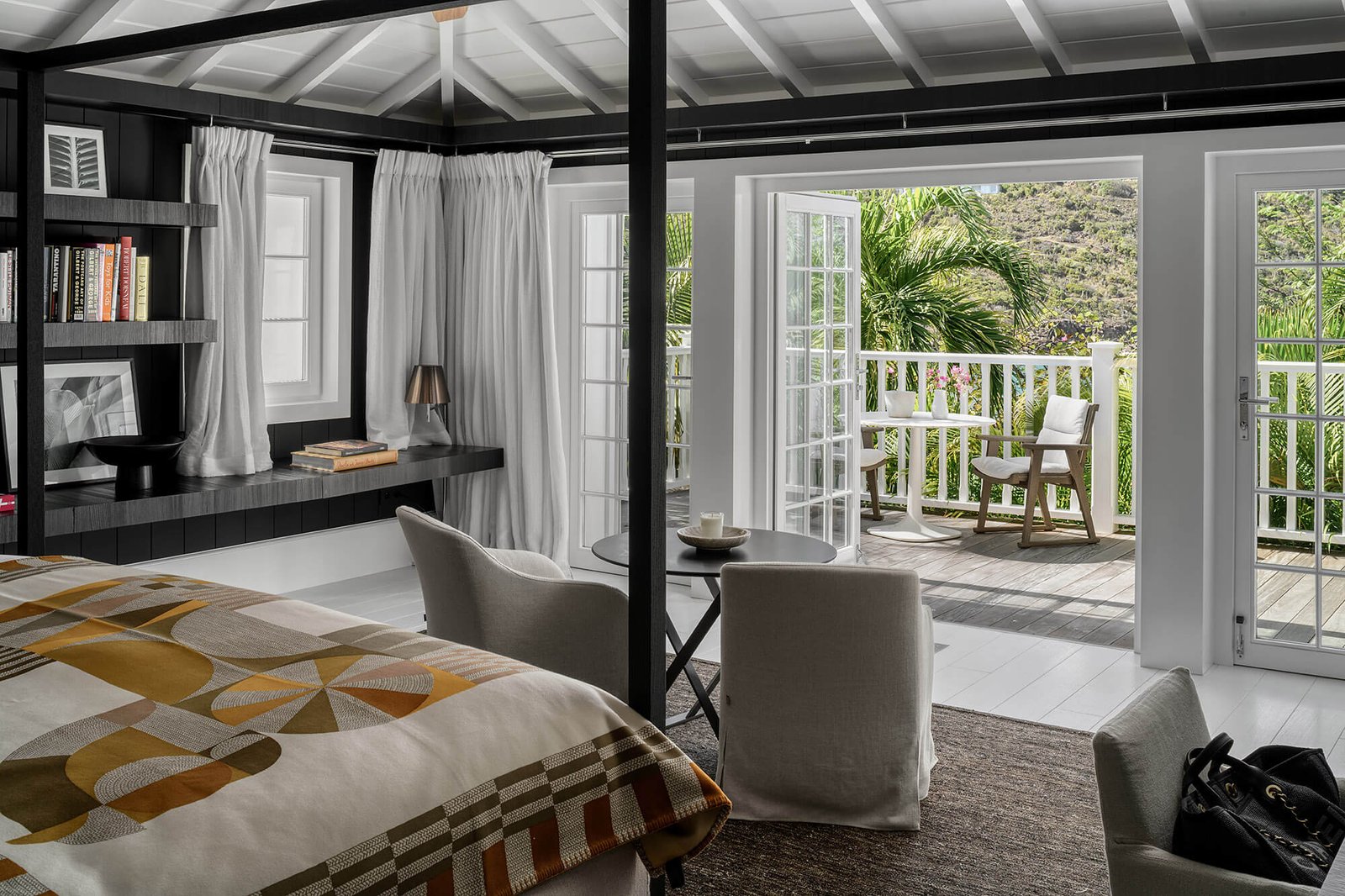 st-barth-villa-rental-VILLA-CAPTIVA-STBARTS-MYVILLAINSTBARTH-BEDROOM2_2