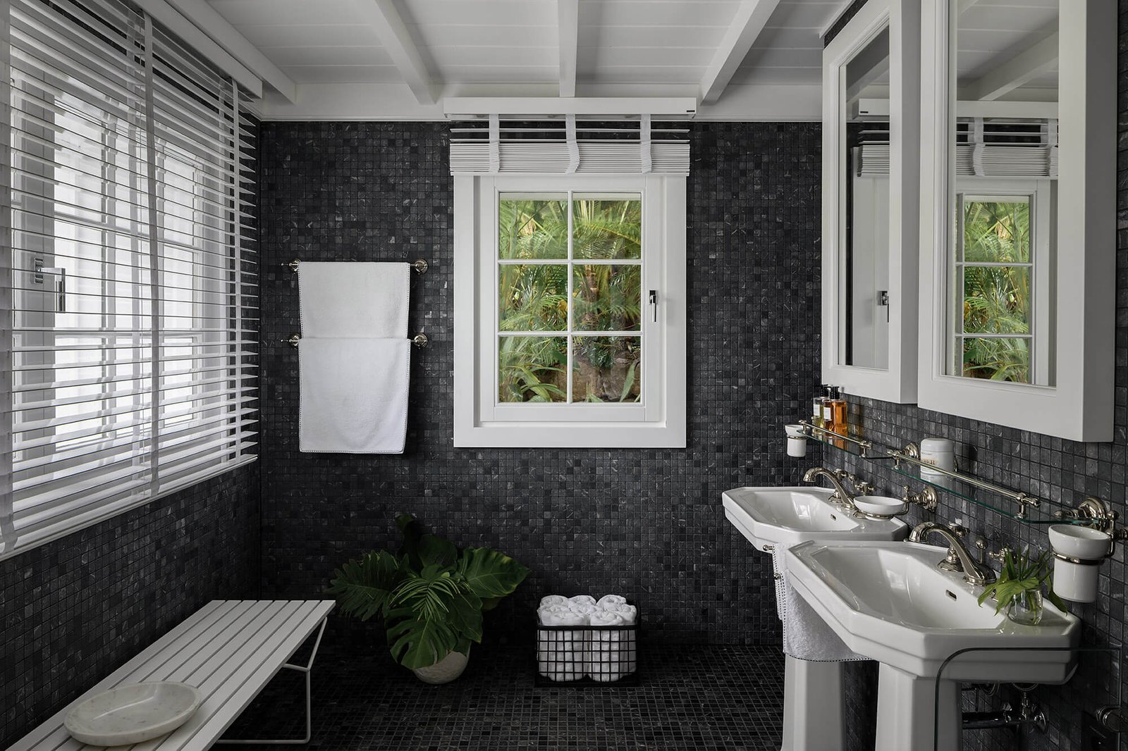 st-barth-villa-rental-VILLA-CAPTIVA-STBARTS-MYVILLAINSTBARTH-BEDROOM3_8