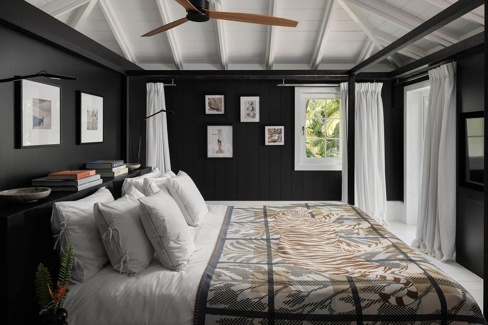 st-barth-villa-rental-VILLA-CAPTIVA-STBARTS-MYVILLAINSTBARTH-BEDROOM5_3