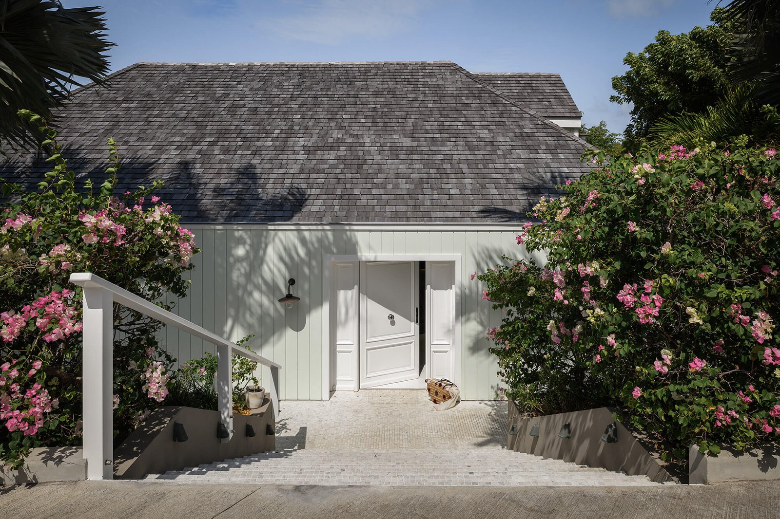 st-barth-villa-rental-VILLA-CAPTIVA-STBARTS-MYVILLAINSTBARTH-OUTDOORS_1
