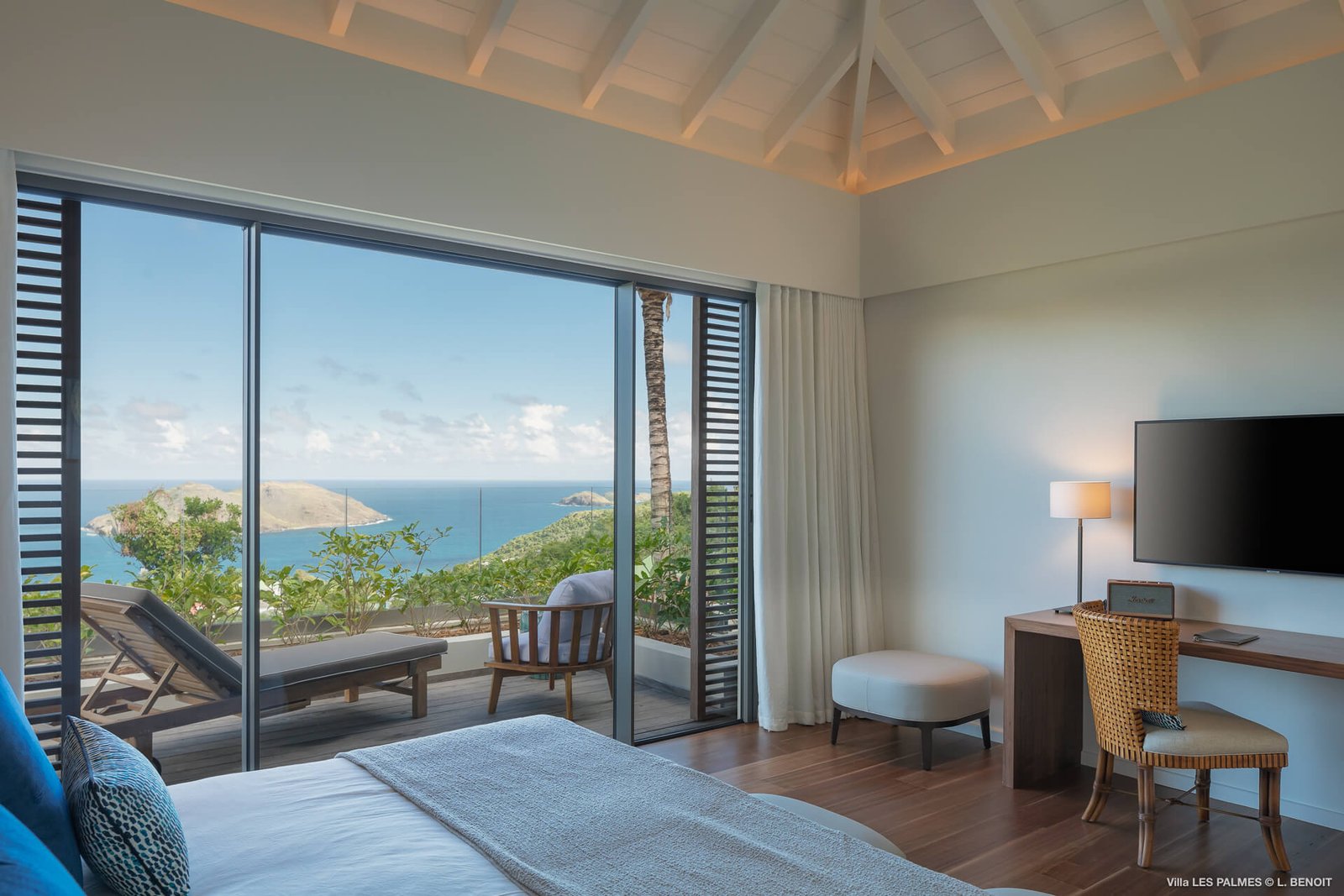 st-barth-villa-rental-VILLA-LES-PALMES-STBARTS-MYVILLAINSTBARTH-BEDROOM2_1