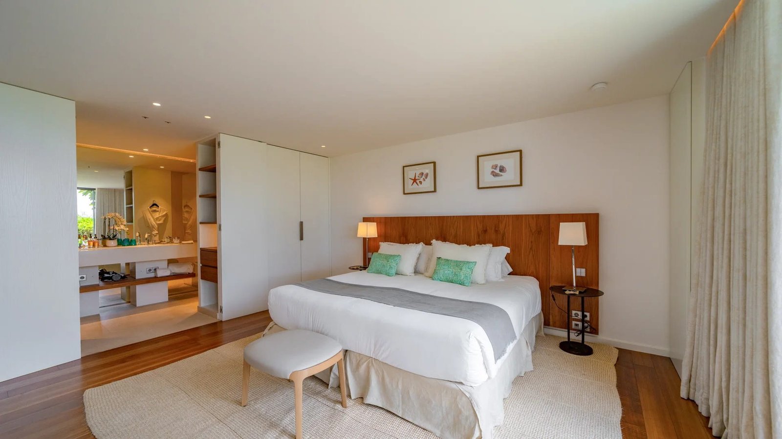 st-barth-villa-rental-VILLA-LES-ROCHES-STBARTS-MYVILLAINSTBARTH-BEDROOM5_1