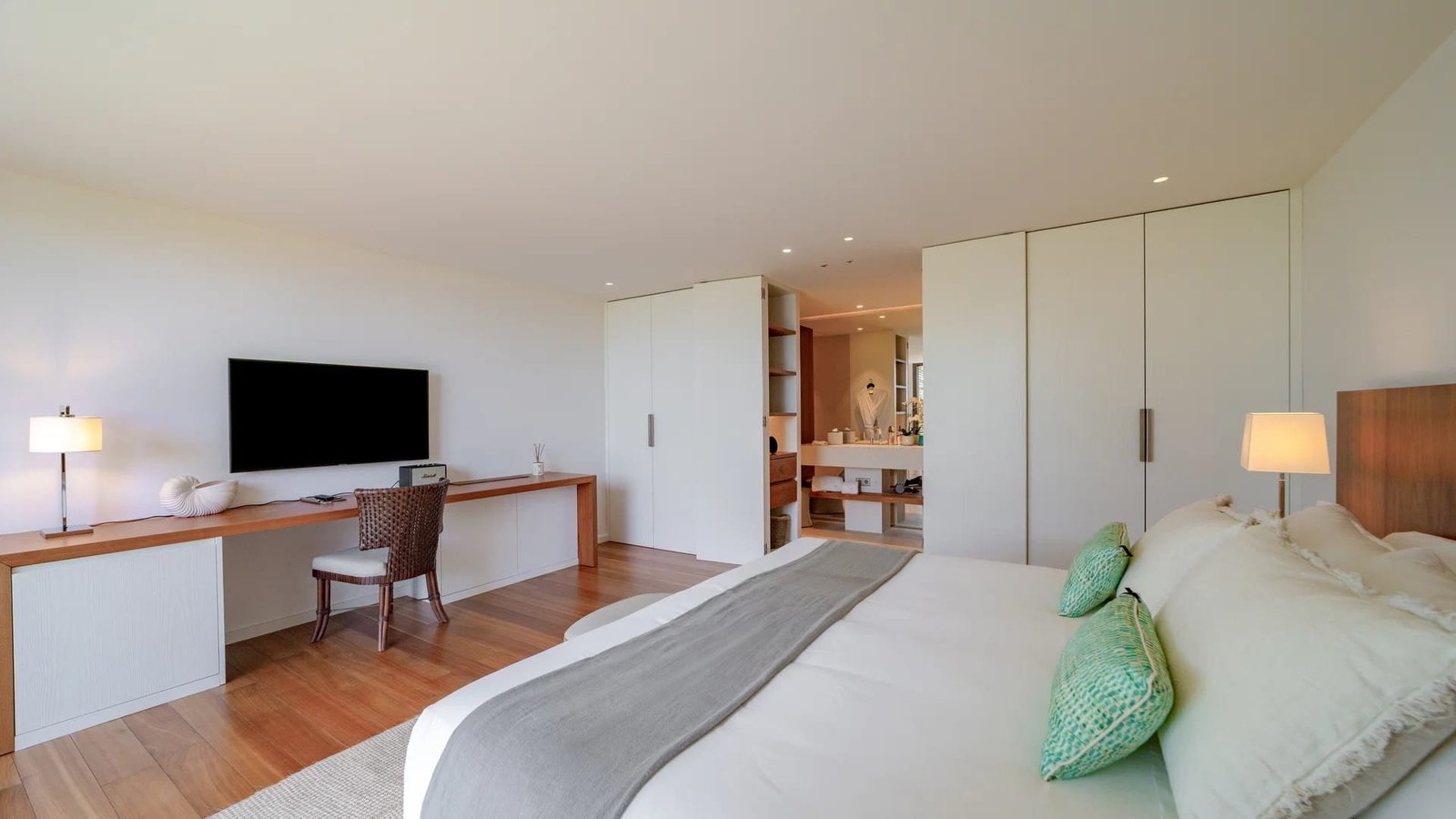 st-barth-villa-rental-VILLA-LES-ROCHES-STBARTS-MYVILLAINSTBARTH-BEDROOM5_5