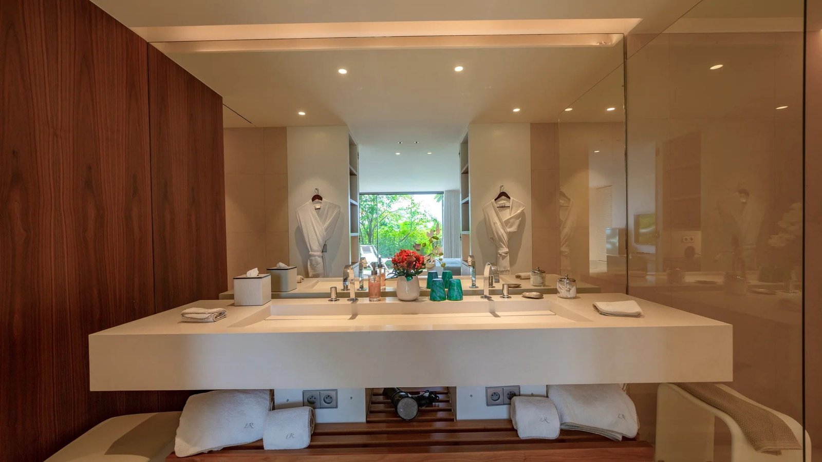 st-barth-villa-rental-VILLA-LES-ROCHES-STBARTS-MYVILLAINSTBARTH-BEDROOM5_7