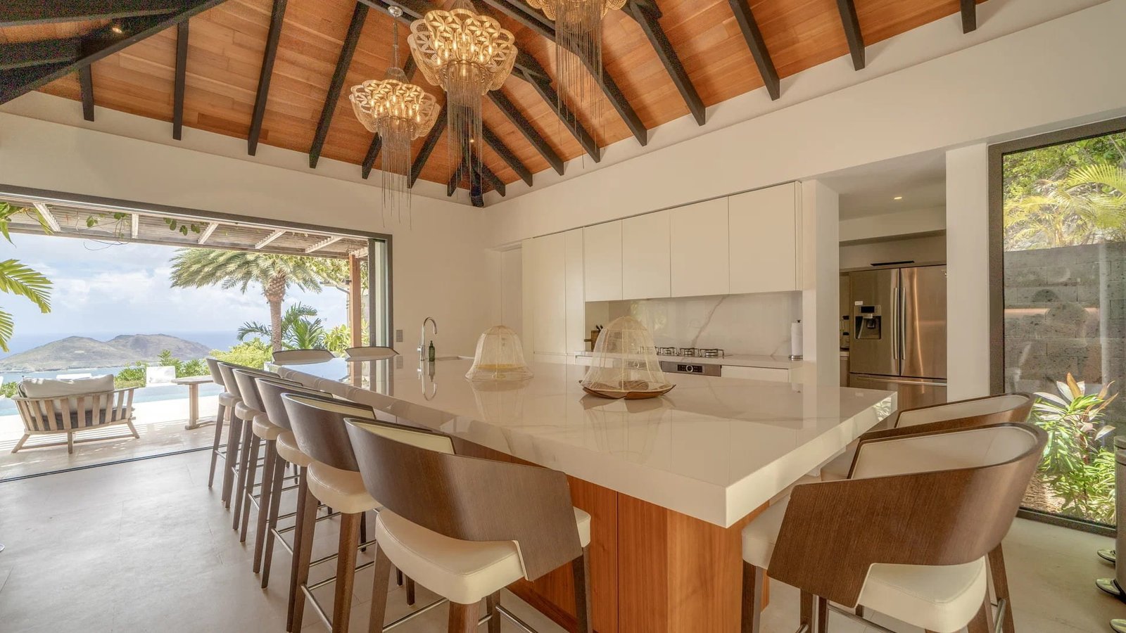 st-barth-villa-rental-VILLA-LES-ROCHES-STBARTS-MYVILLAINSTBARTH-KITCHEN-DINING-AREA_8
