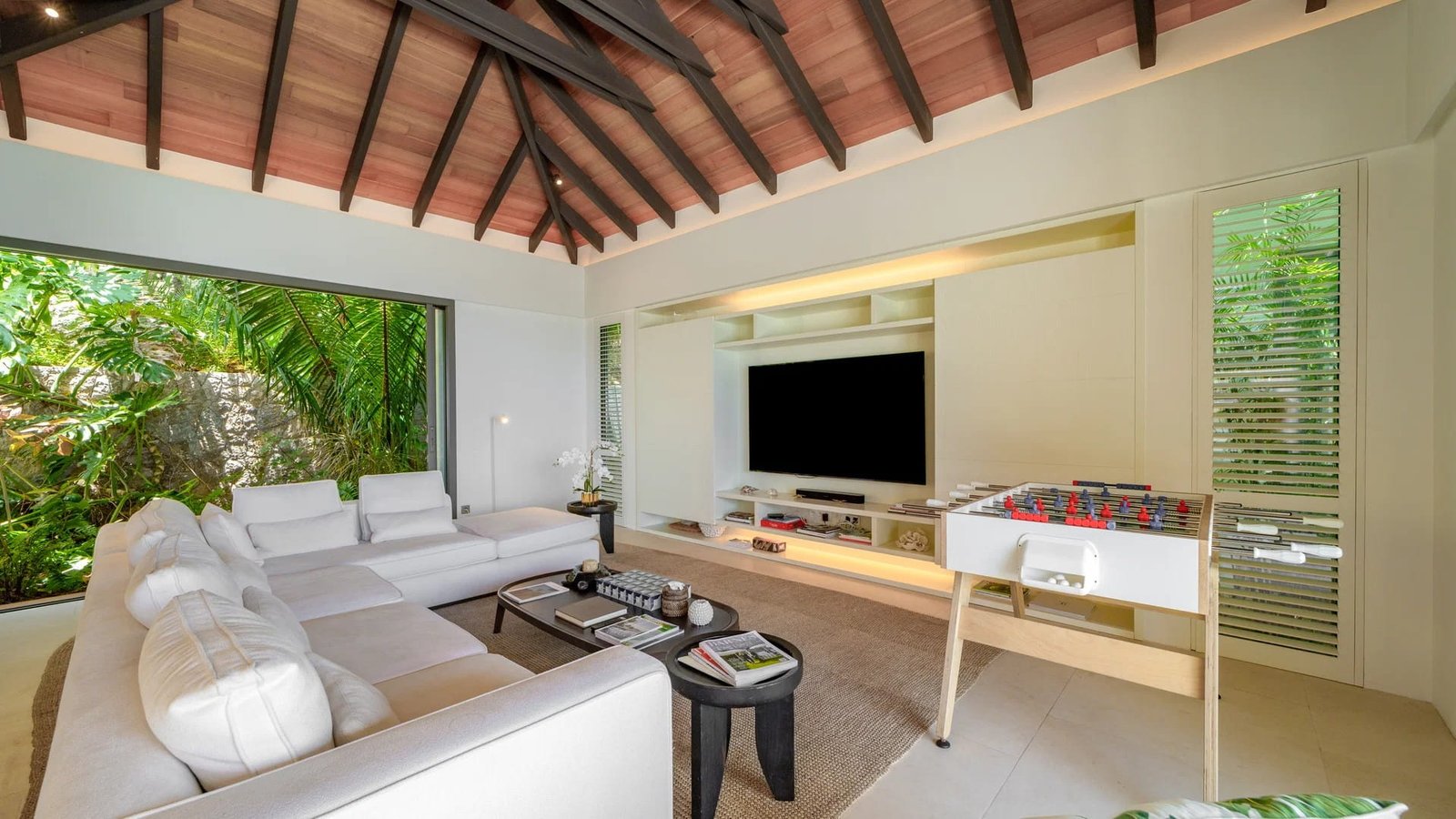 st-barth-villa-rental-VILLA-LES-ROCHES-STBARTS-MYVILLAINSTBARTH-LIVING-AREA_4