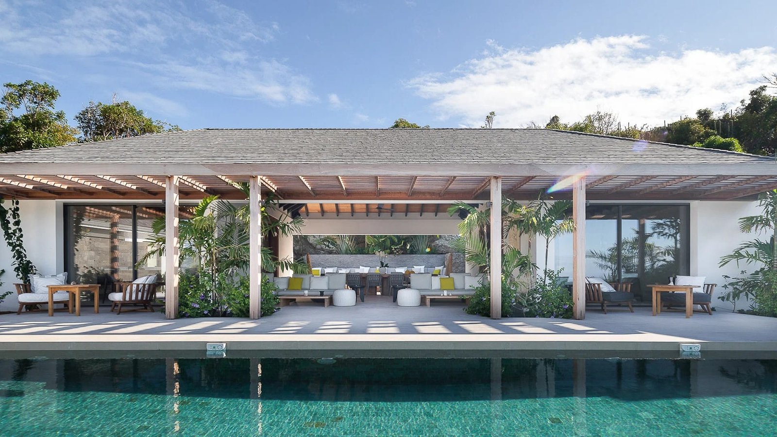 st-barth-villa-rental-VILLA-LES-ROCHES-STBARTS-MYVILLAINSTBARTH-POOL-TERRACE_13