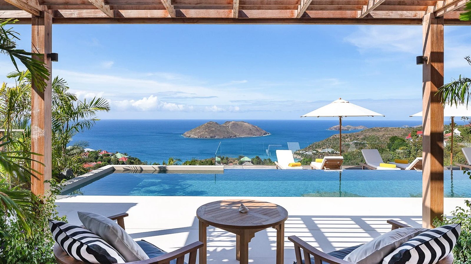 st-barth-villa-rental-VILLA-LES-ROCHES-STBARTS-MYVILLAINSTBARTH-POOL-TERRACE_8