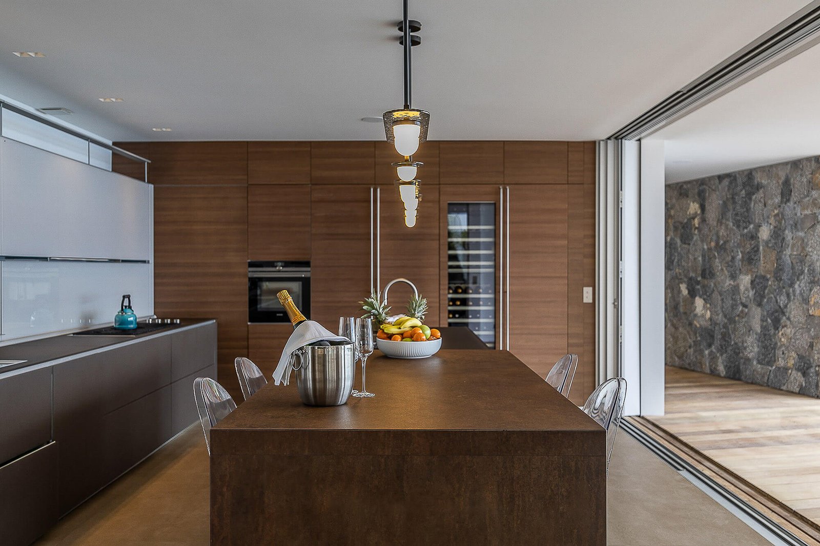 st-barth-villa-rental-VILLA-UTOPIC-STBARTS-MYVILLAINSTBARTH-KITCHEN-DINING-AREA_13